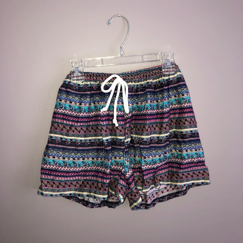 Loose shorts